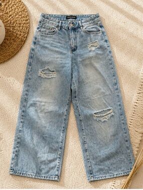 Weekend Wanderer Wide-Leg Jeans